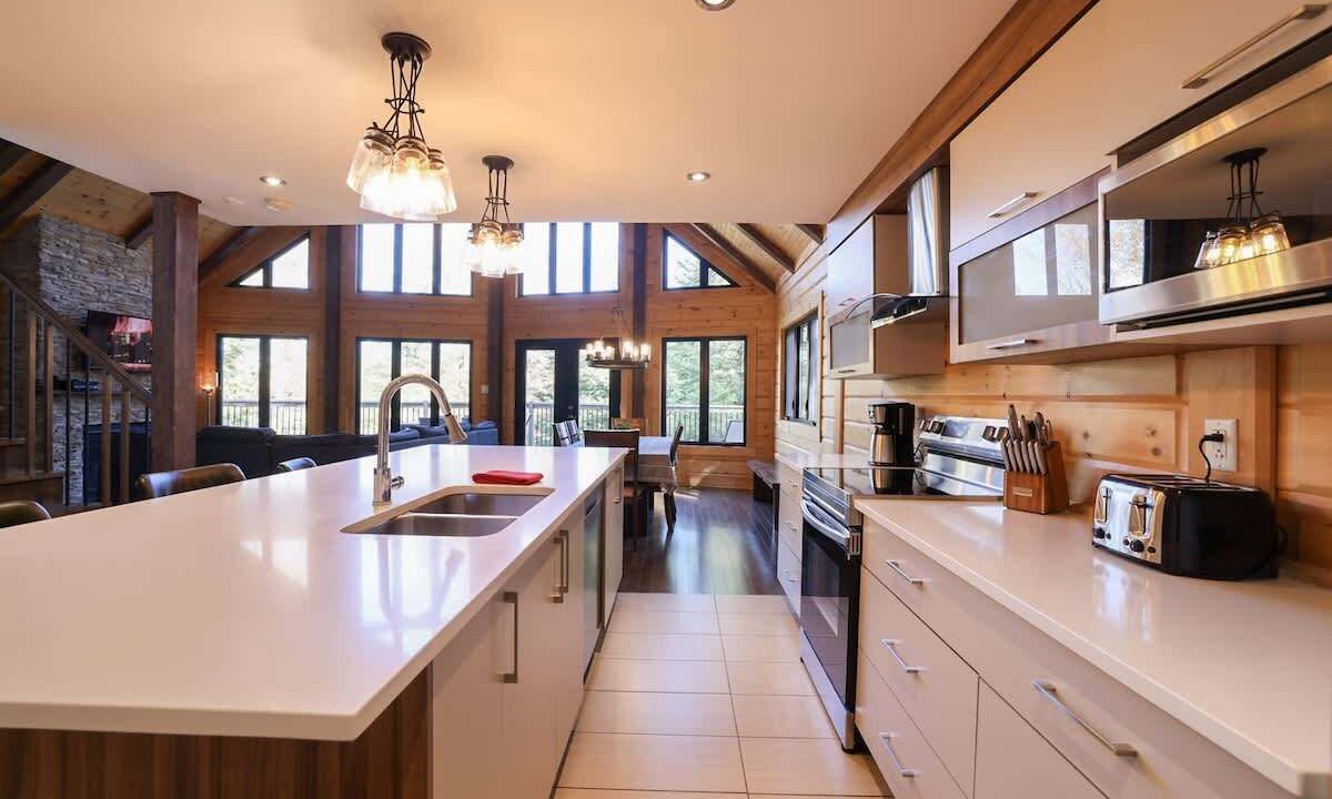 Photo of Kitchen in Sainte-Marguerite-du-Lac-Masson