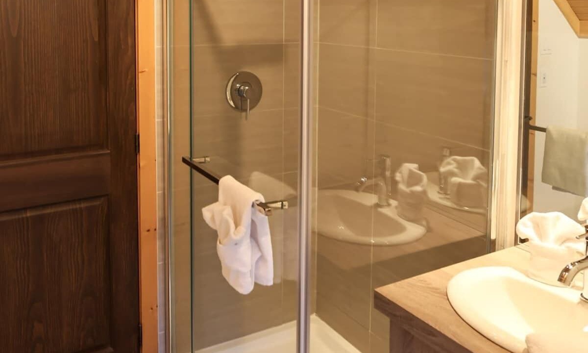 Photo of Bathroom in Sainte-Marguerite-du-Lac-Masson