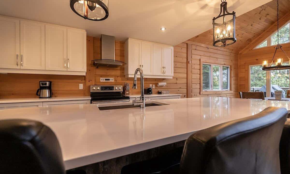 Photo of Kitchen in Sainte-Marguerite-du-Lac-Masson