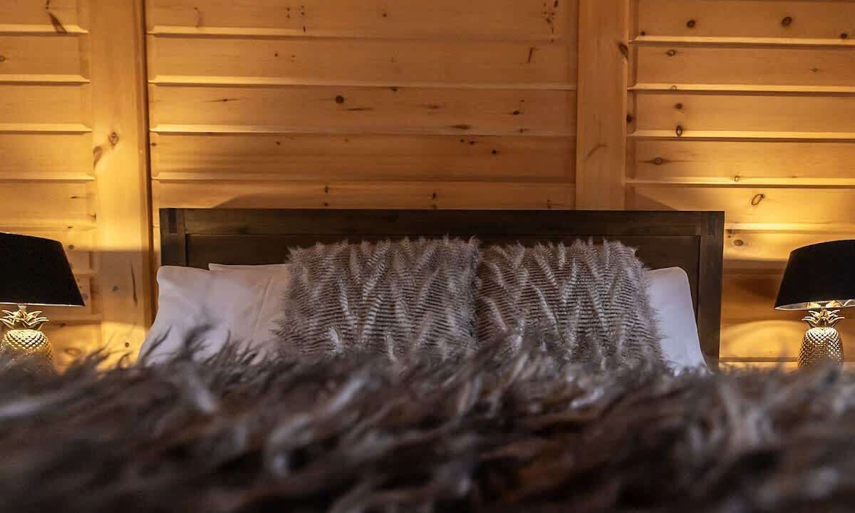 Photo of Bedroom in Sainte-Marguerite-du-Lac-Masson