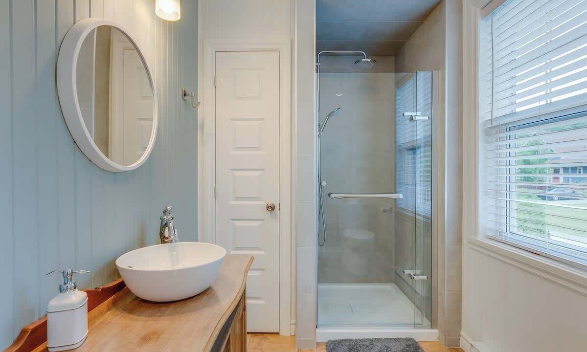 Photo of Bathroom in Stanstead Township