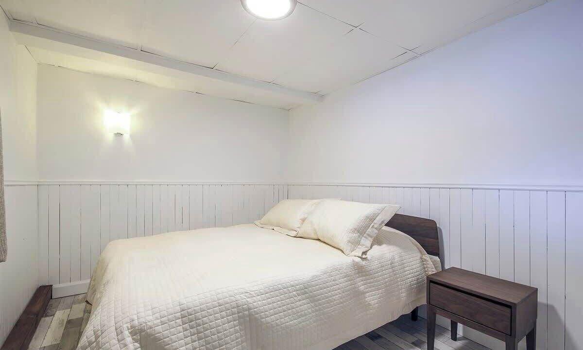 Photo of Bedroom in Saint-Denis-de-Brompton