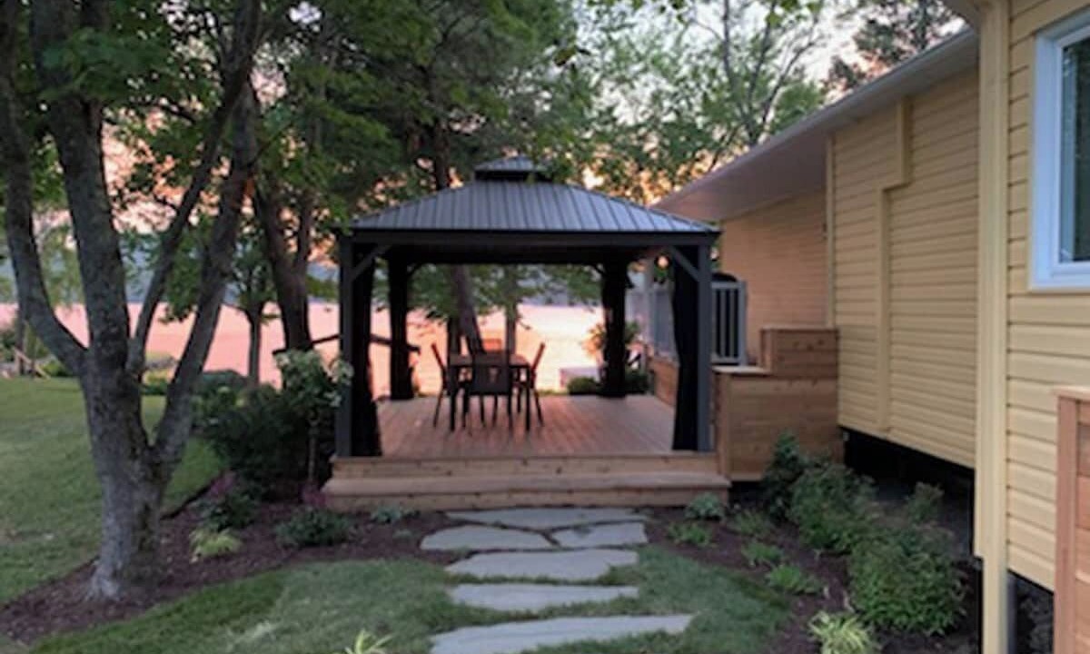 Photo of Patio Balcony in Saint-Denis-de-Brompton