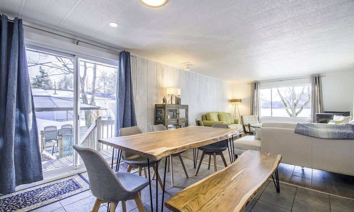 Photo of Livingroom in Saint-Denis-de-Brompton