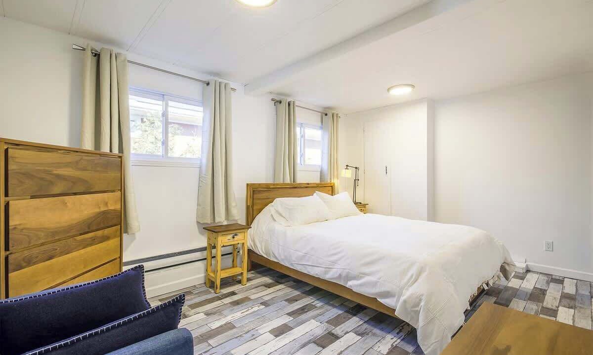 Photo of Bedroom in Saint-Denis-de-Brompton