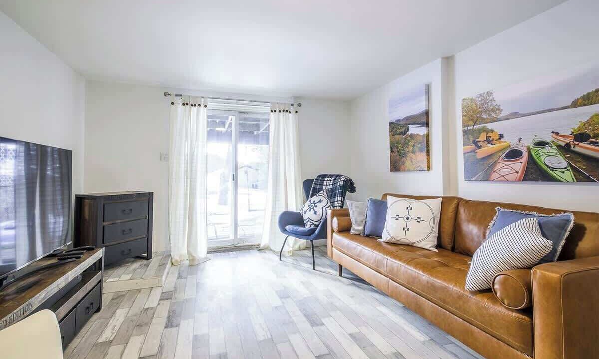Photo of Livingroom in Saint-Denis-de-Brompton