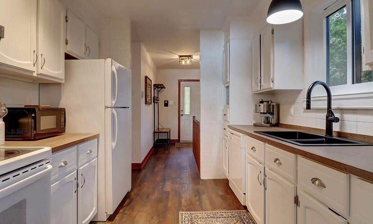 Photo of Kitchen in Magog