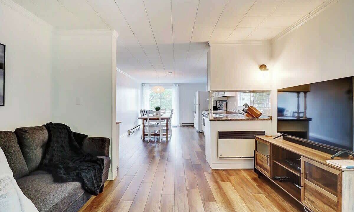 Photo of Livingroom in Magog