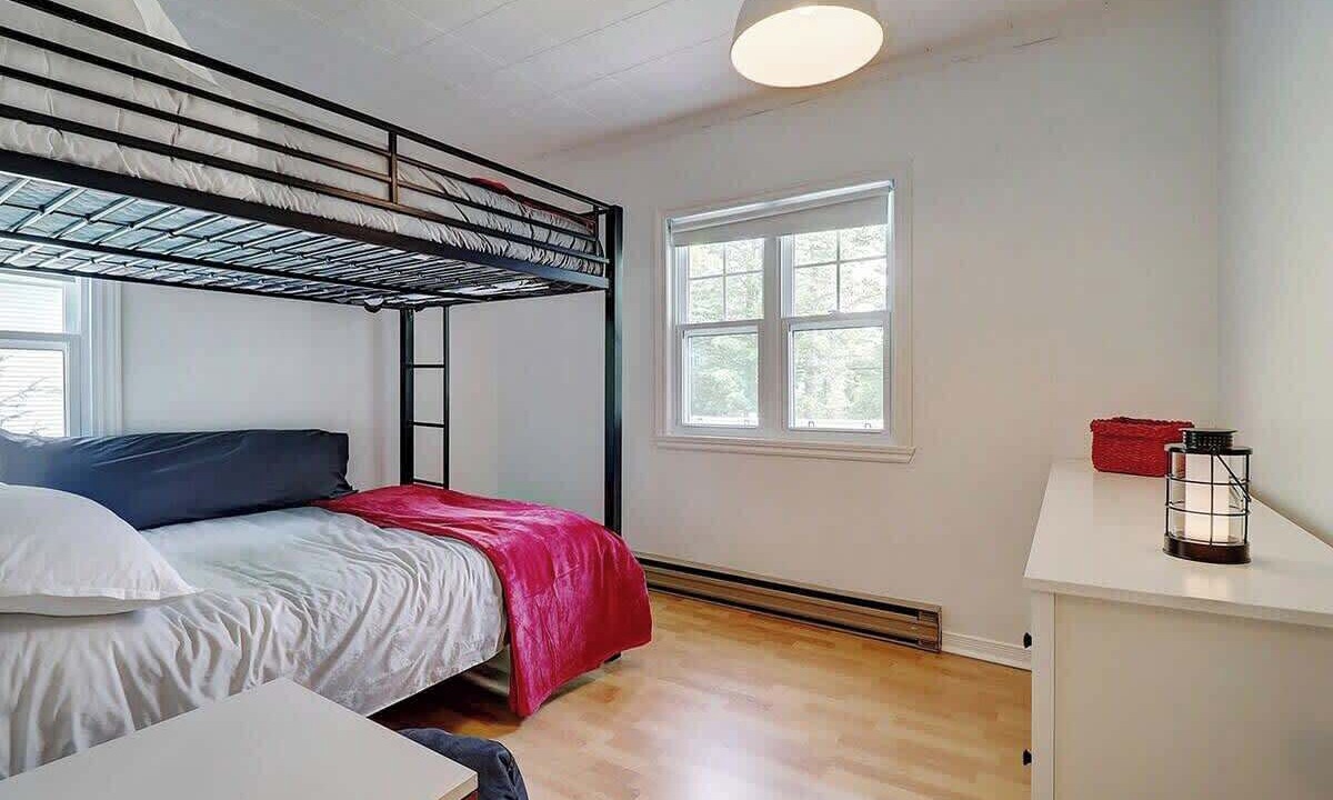 Photo of Bedroom in Magog