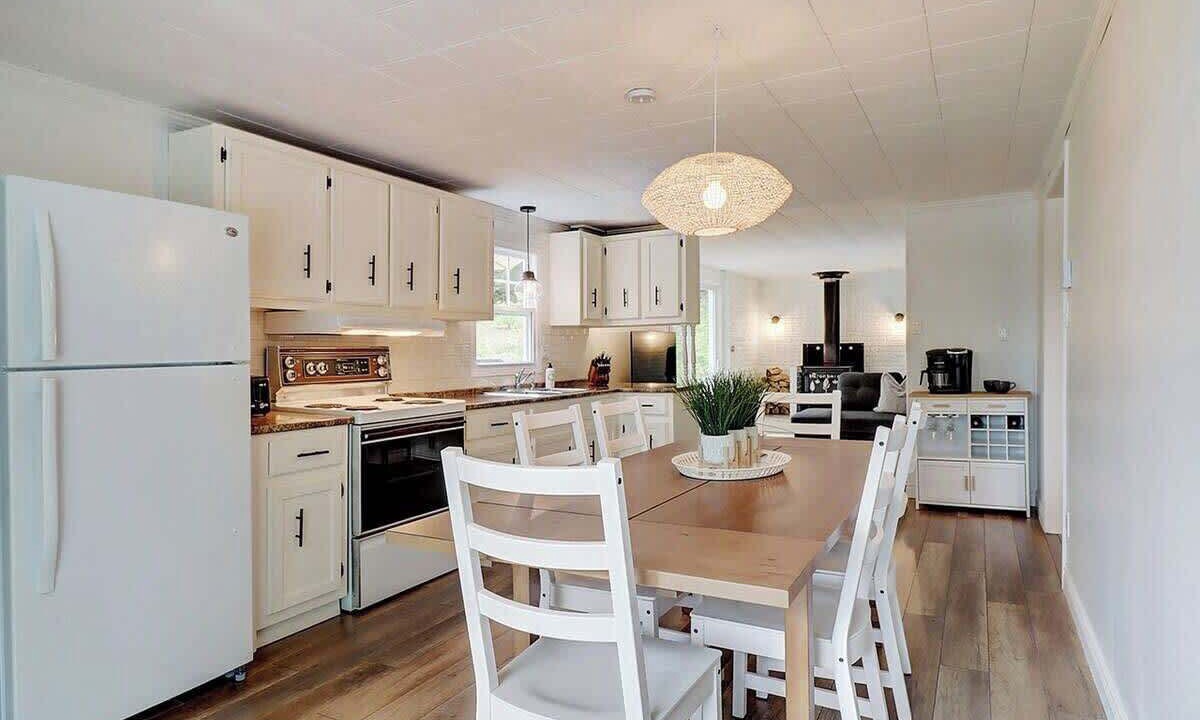 Photo of Kitchen in Magog