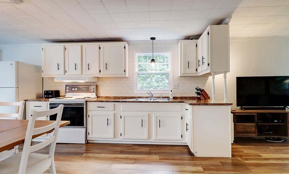 Photo of Kitchen in Magog
