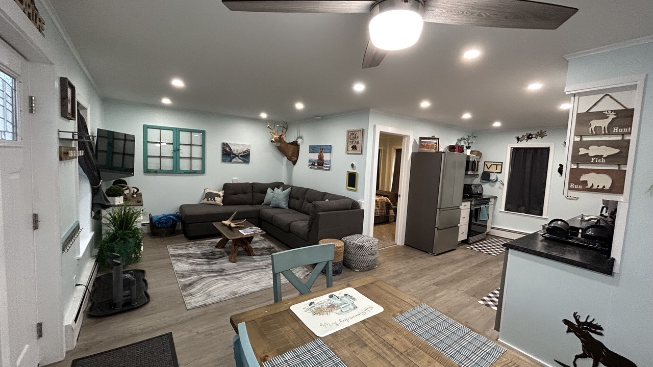 Photo of Livingroom in North Troy