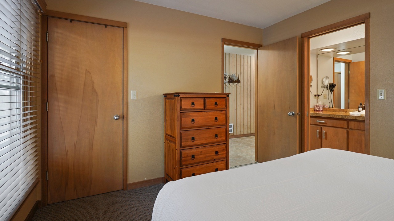 Photo of Bedroom in Century West