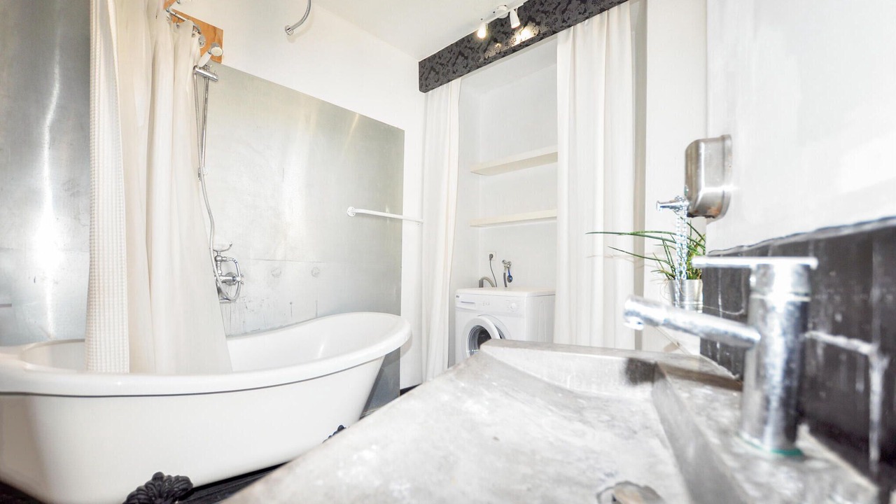 Photo of Bathroom in Villeseque-des-Corbieres
