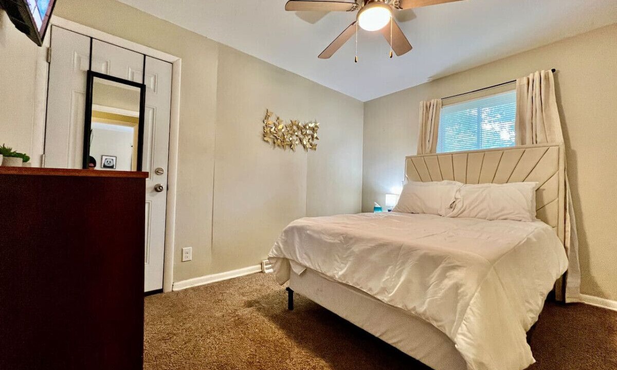 Photo of Bedroom in Middletown