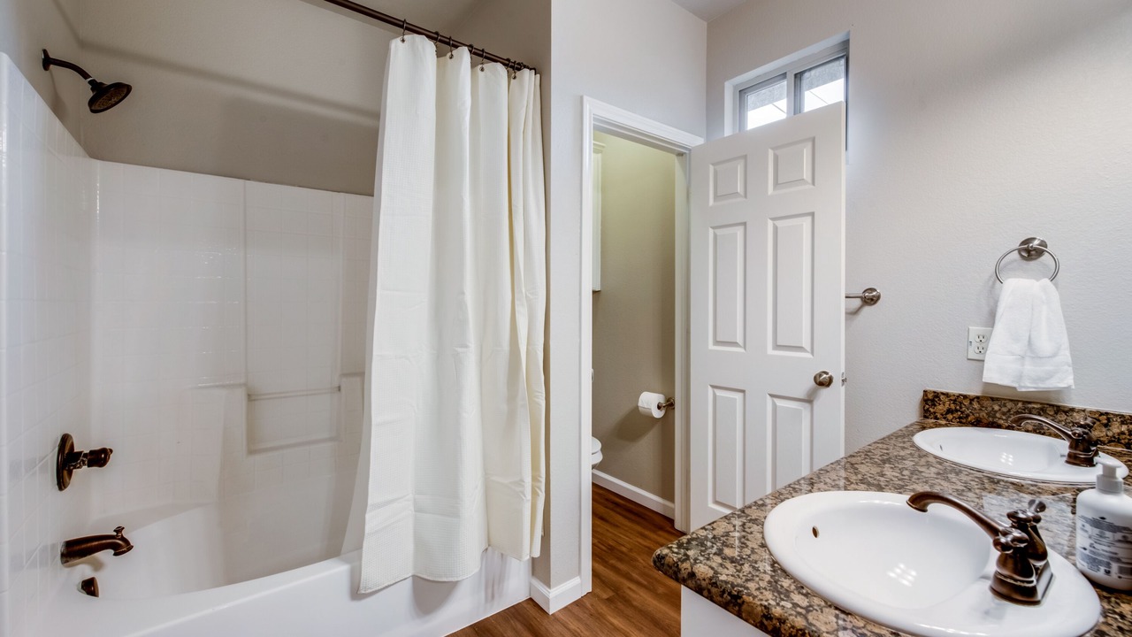 Photo of Bathroom in Como