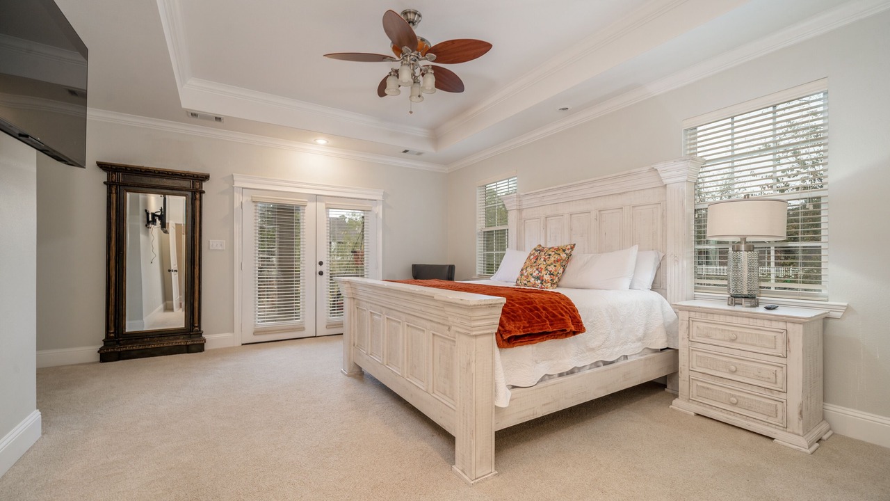 Photo of Bedroom in Lake Hamilton