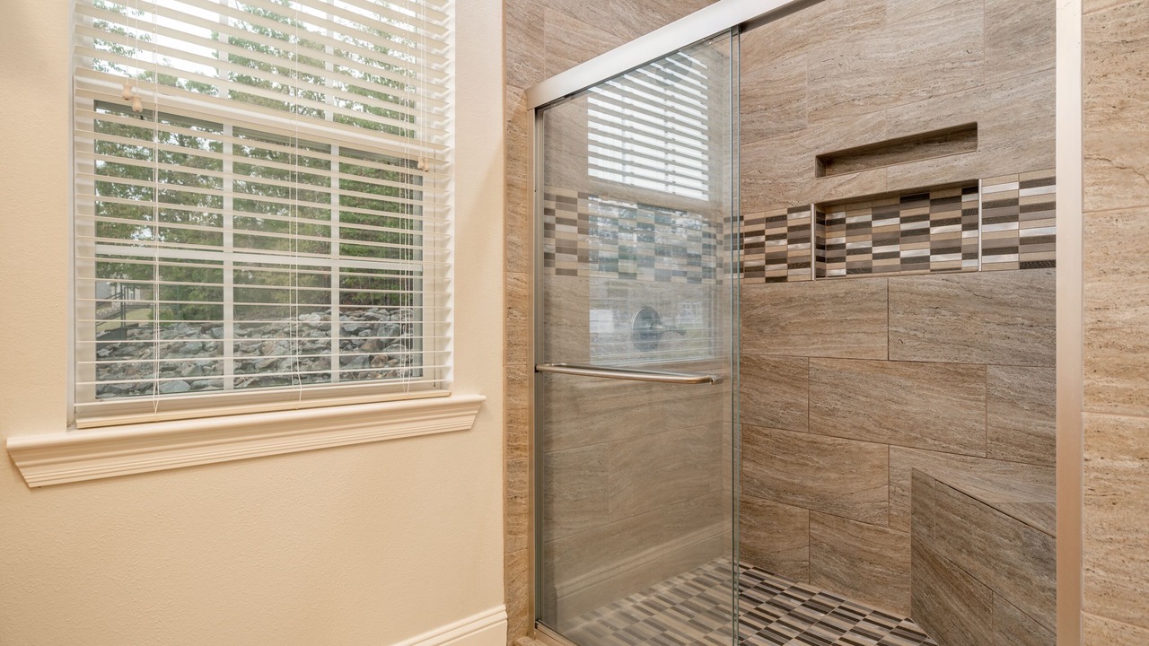 Photo of Bathroom in Lake Hamilton