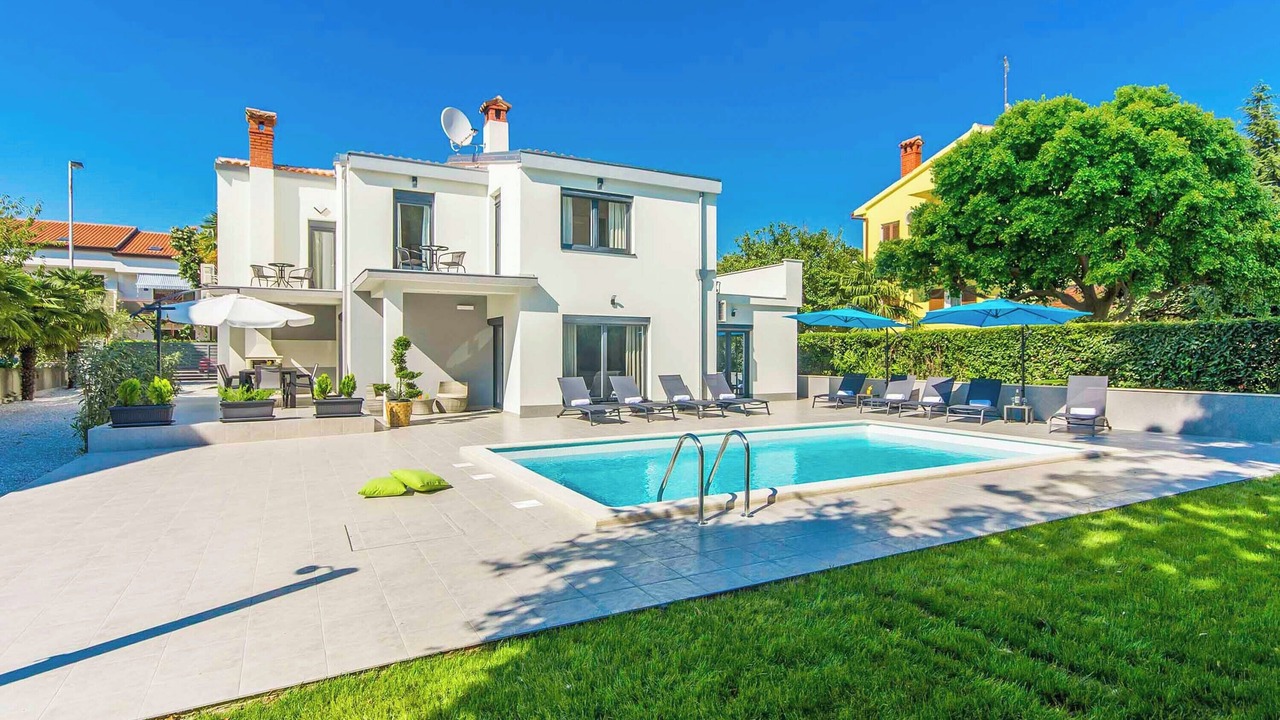Photo of Outdoor in Spadici