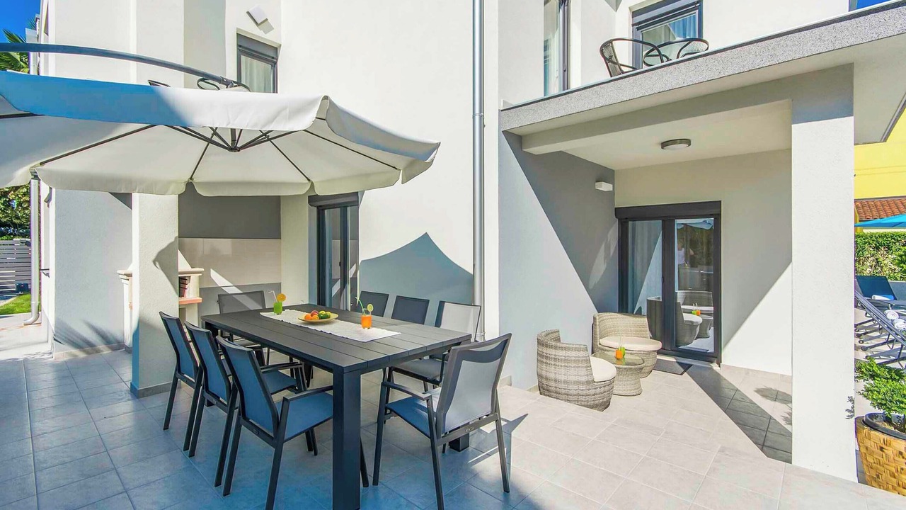 Photo of Outdoor in Spadici