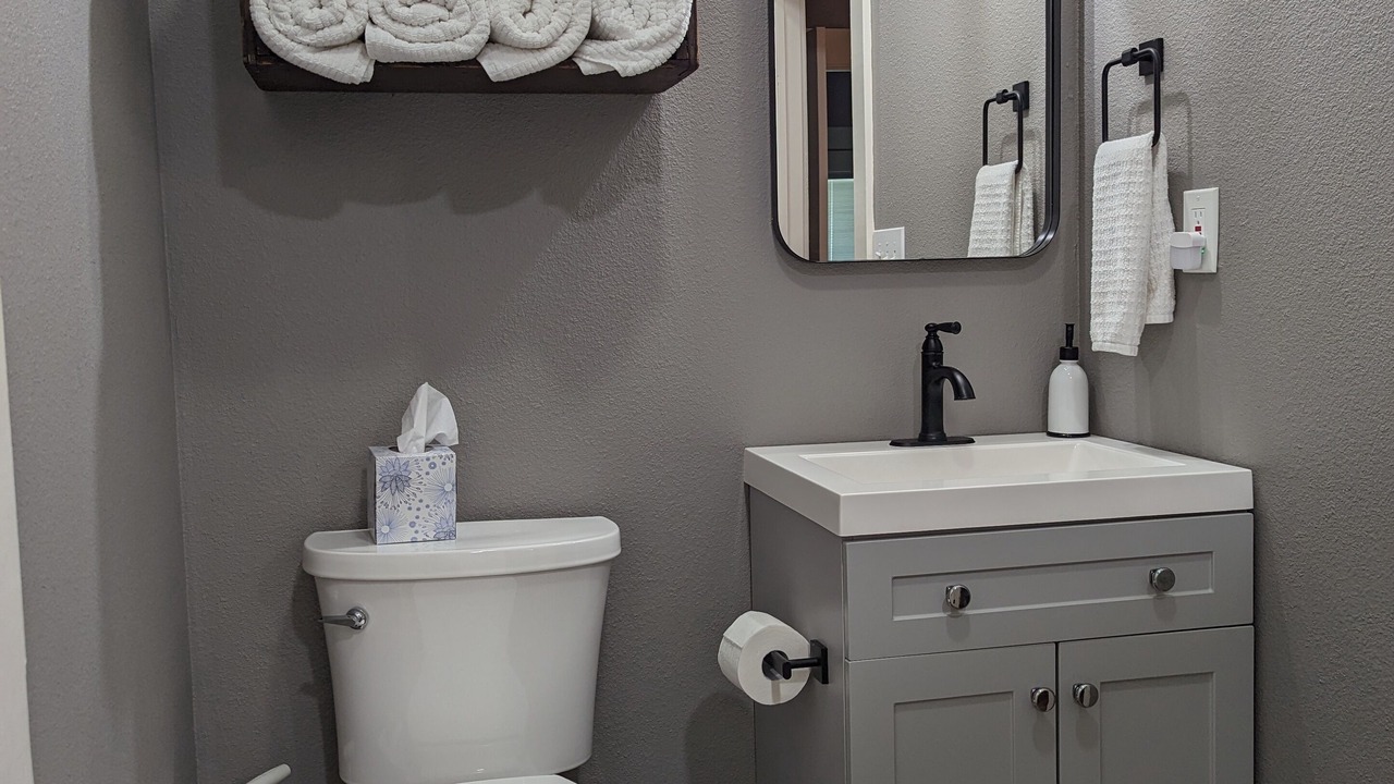 Photo of Bathroom in La Grange