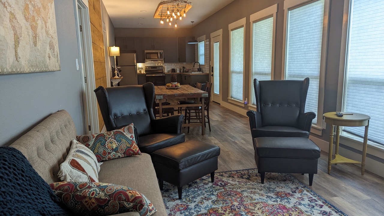 Photo of Livingroom in La Grange