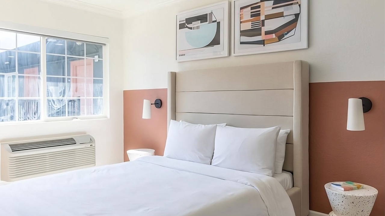 Photo of Bedroom in Piedmont Avenue