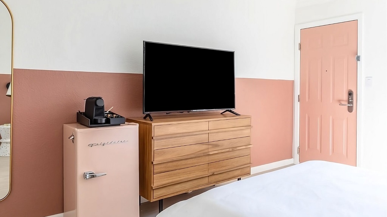 Photo of Bedroom in Piedmont Avenue