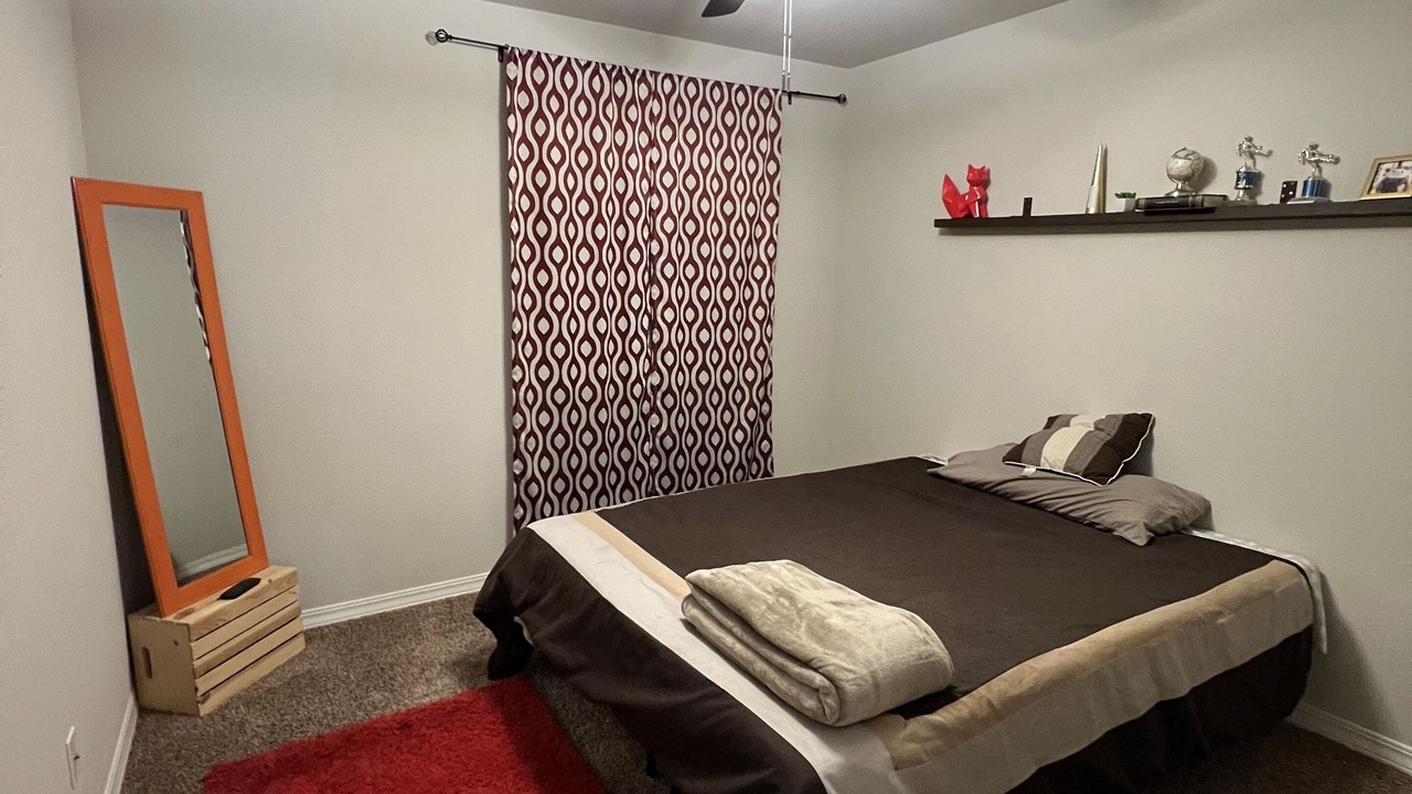 Photo of Bedroom in Biggs Field