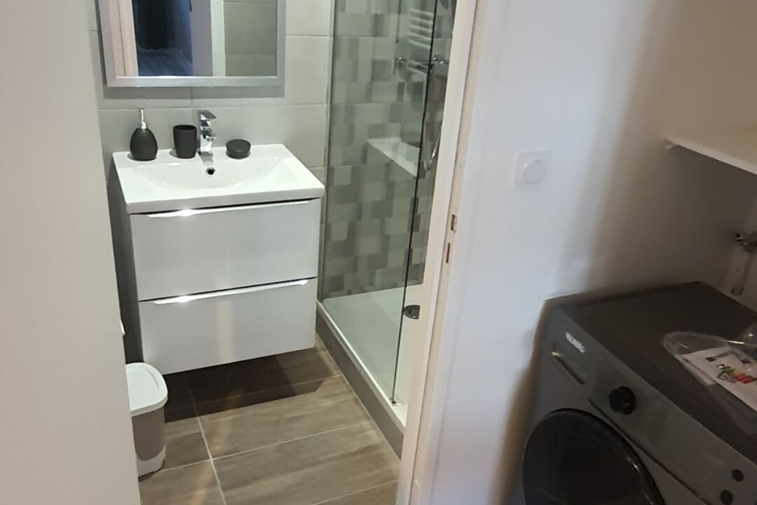 Photo of Bathroom in Neuville-sur-Saone