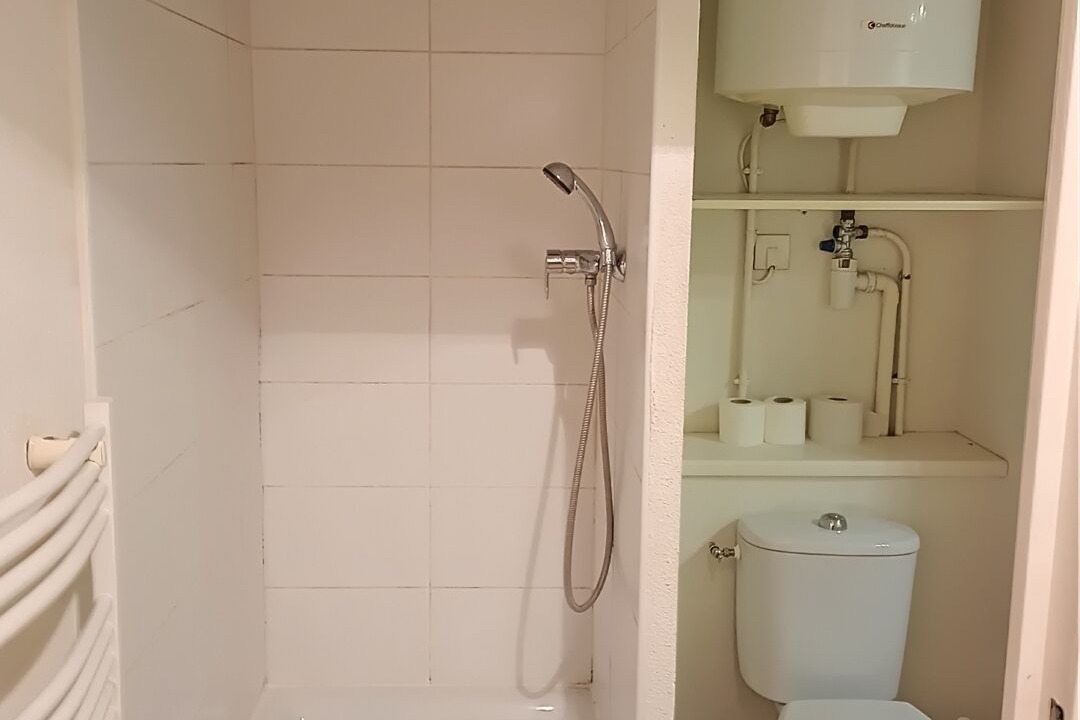 Photo of Bathroom in Neuville-sur-Saone