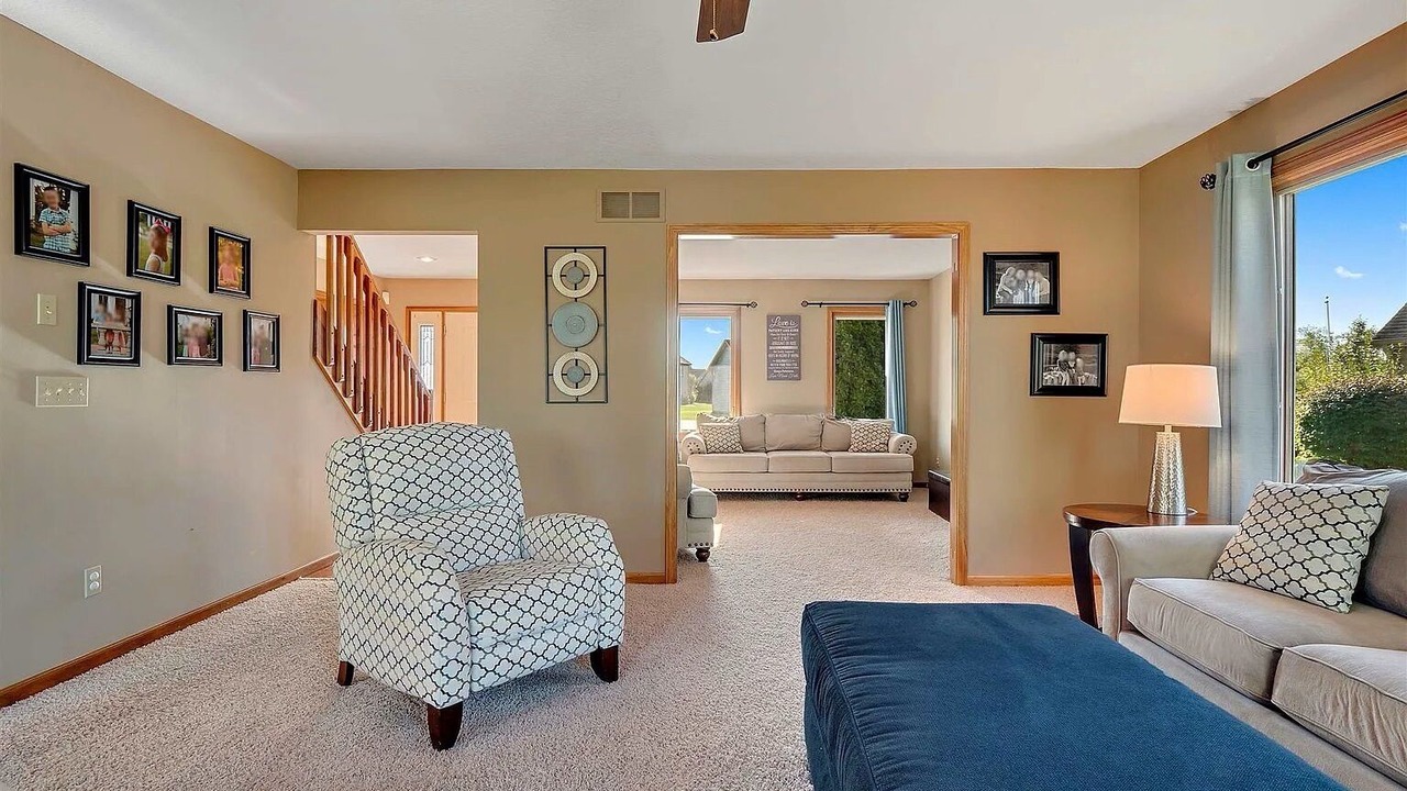 Photo of Livingroom in Saint Marys  Allen County