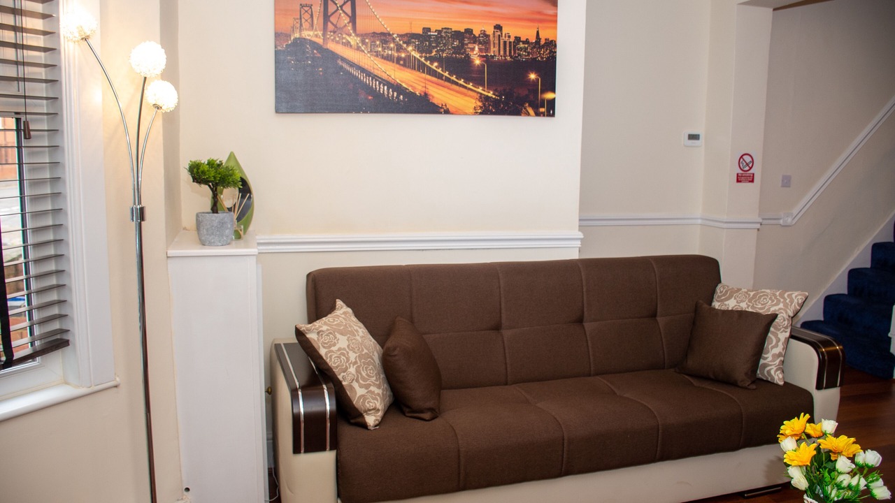 Photo of Livingroom in Northampton