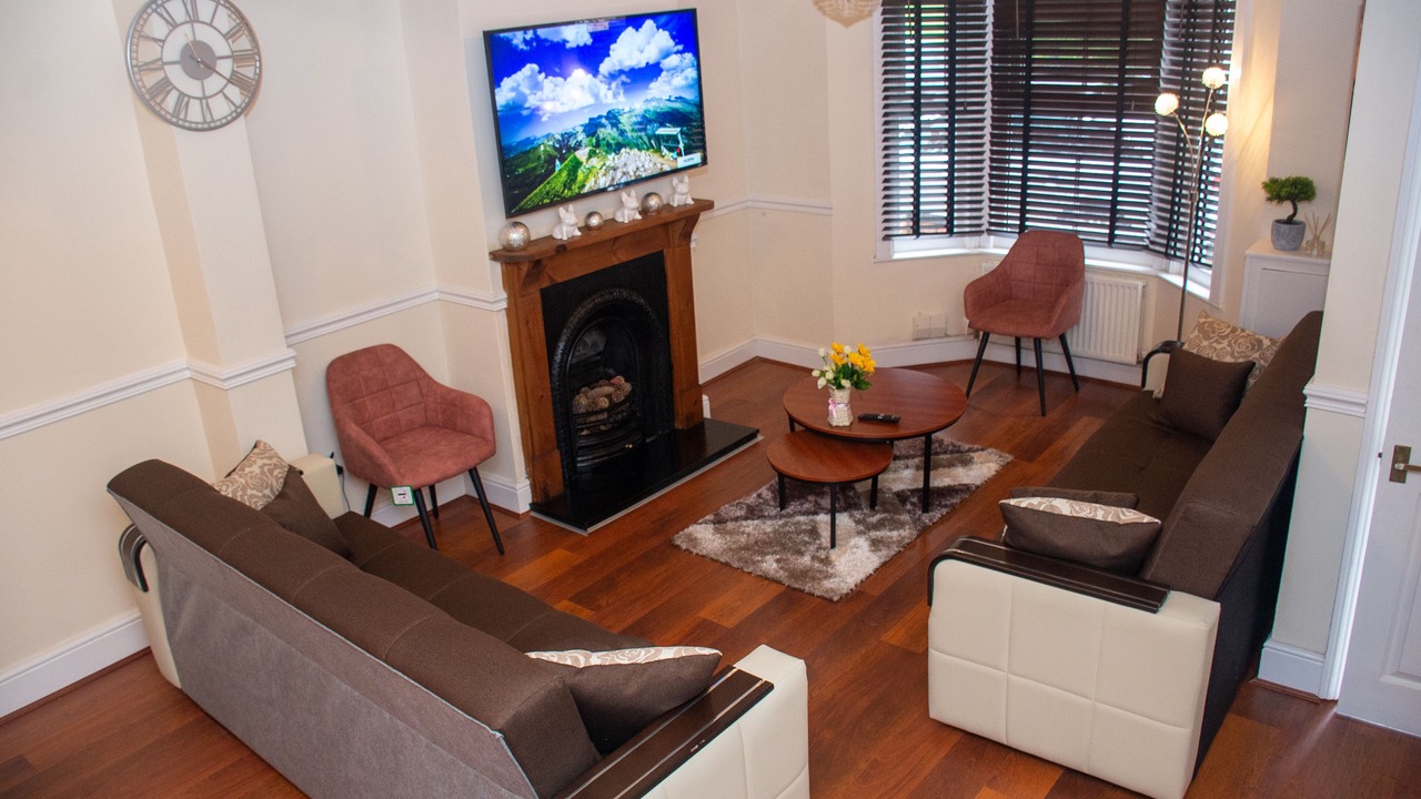 Photo of Livingroom in Northampton