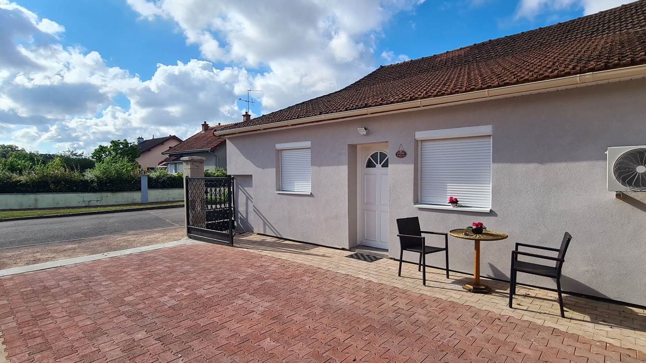 Photo of Outdoor in Chatenoy-le-Royal