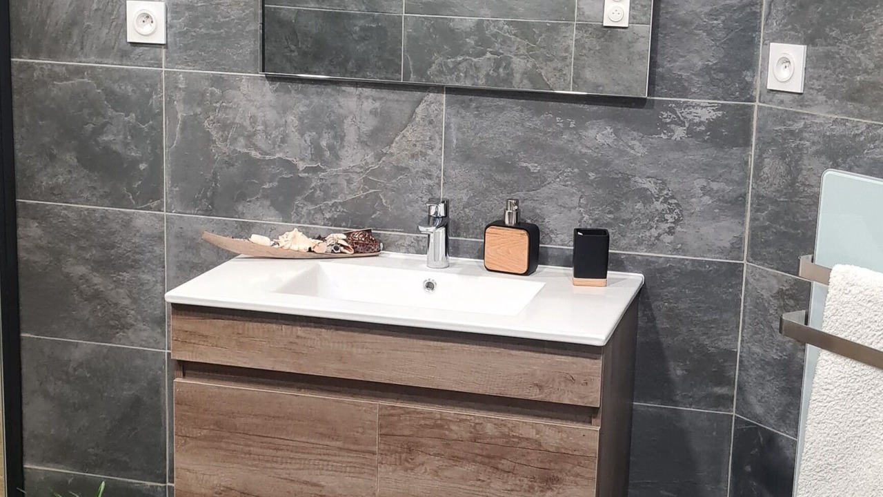 Photo of Bathroom in Chatenoy-le-Royal