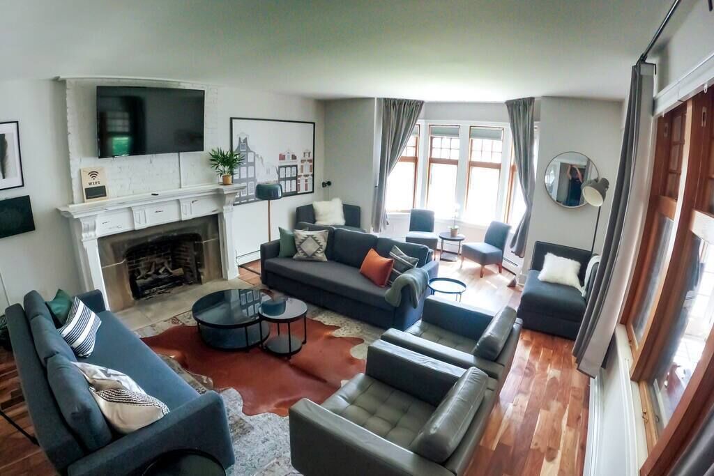 Photo of Livingroom in Lower East Side