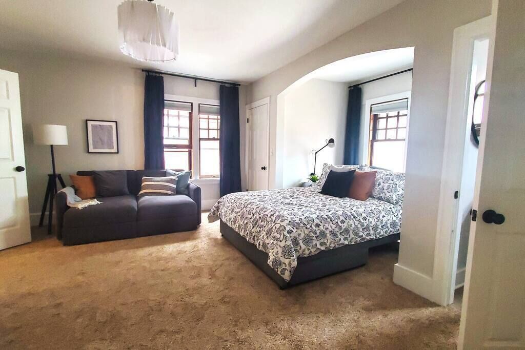 Photo of Bedroom in Lower East Side