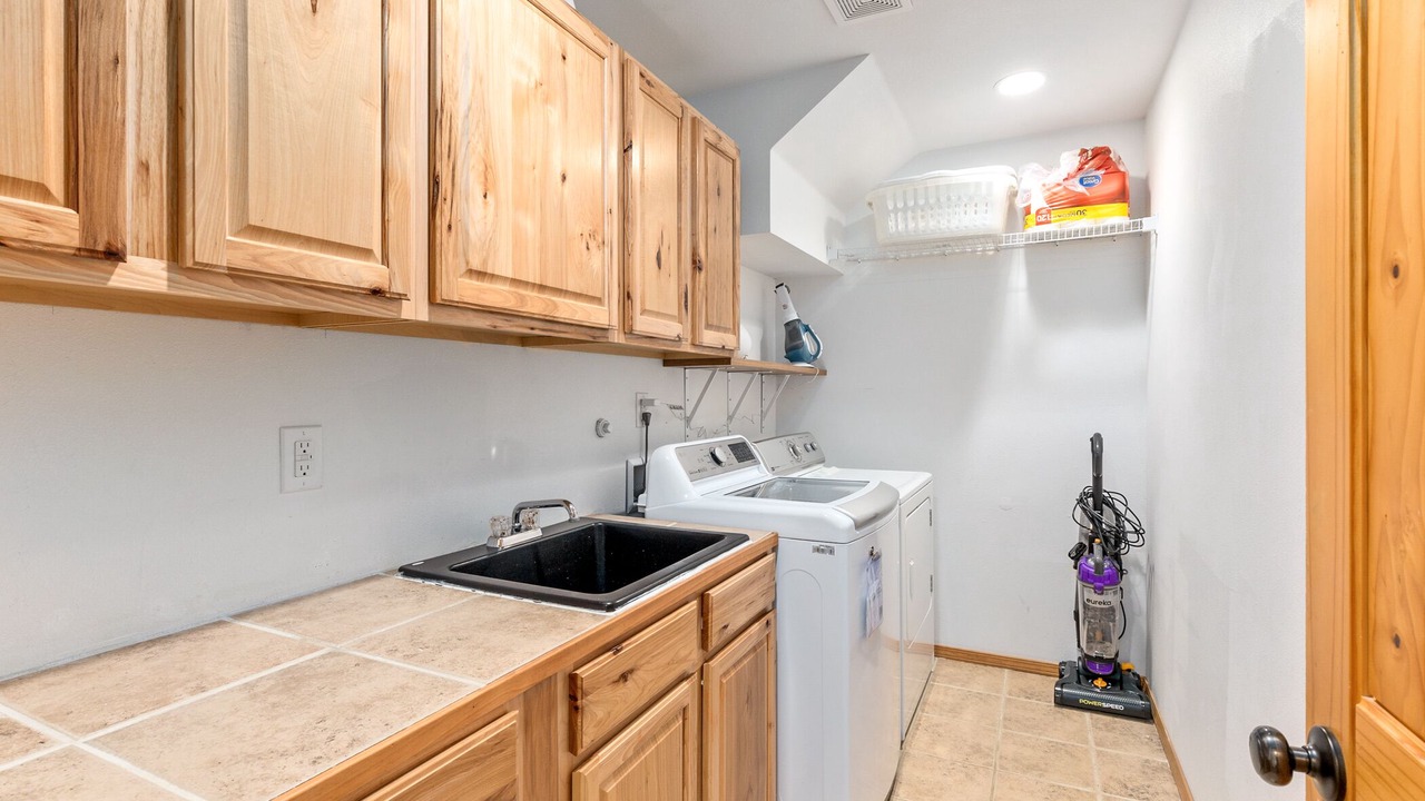 Photo of Others in Gold Bar