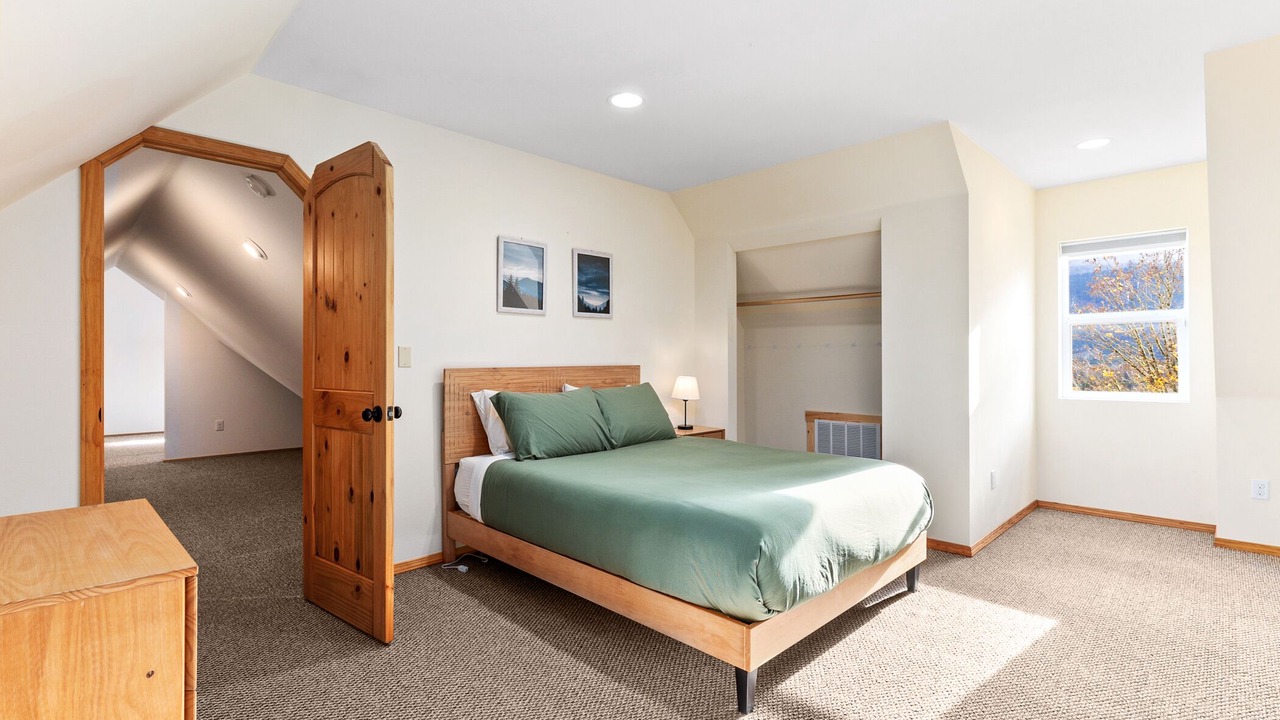 Photo of Others in Gold Bar