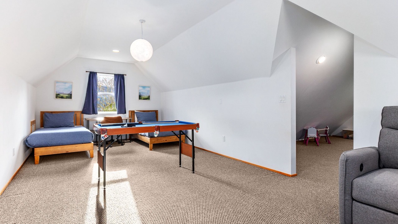 Photo of Others in Gold Bar