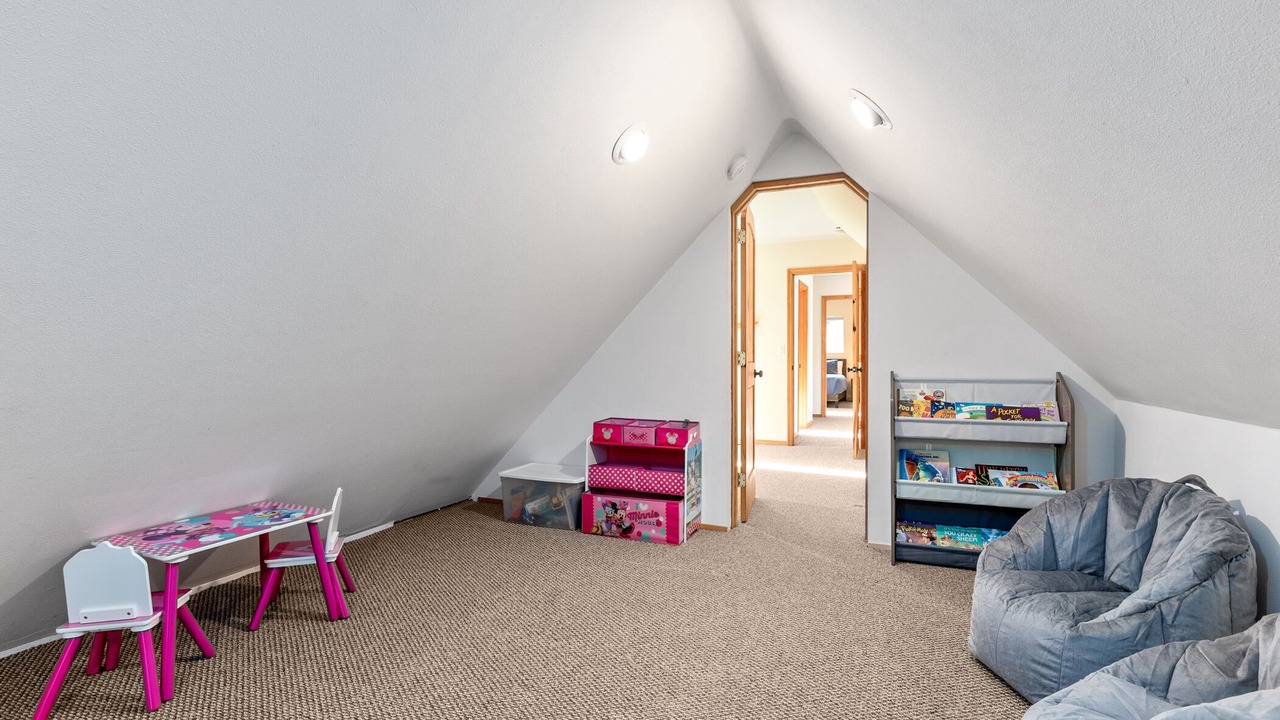 Photo of Others in Gold Bar