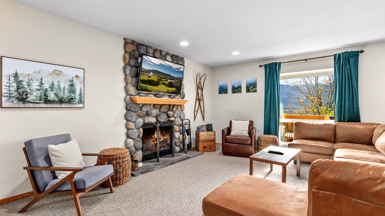 Photo of Others in Gold Bar