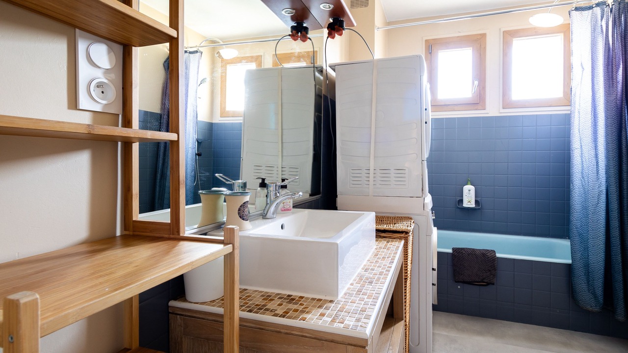 Photo of Bathroom in Romagnat