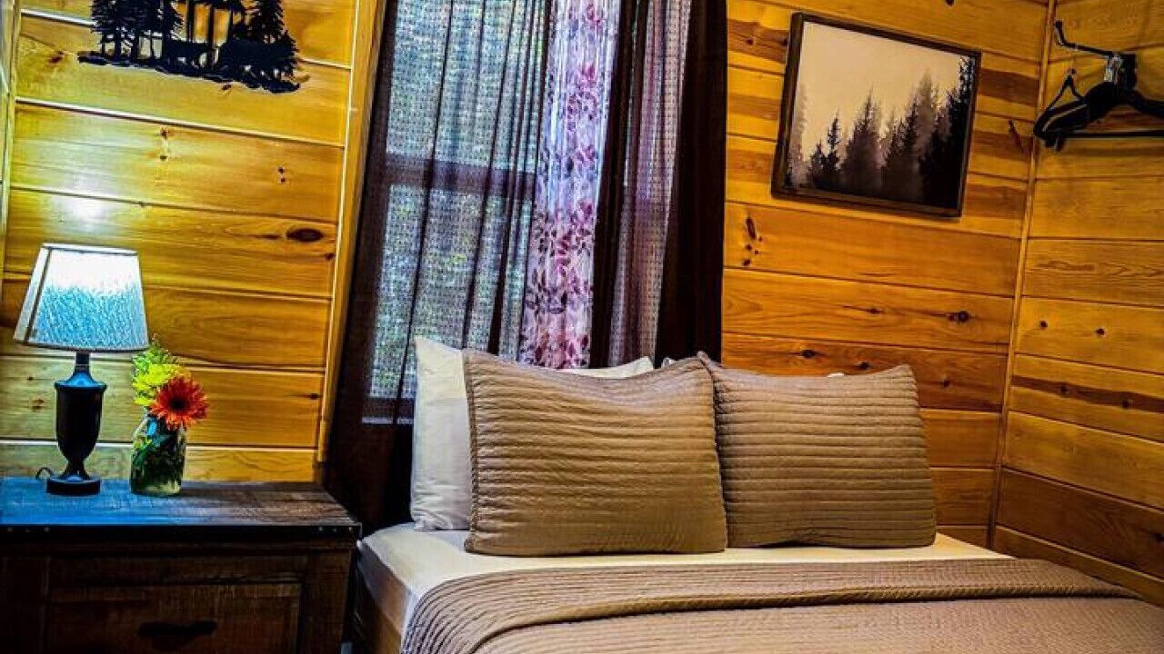 Photo of Bedroom in Kurtz