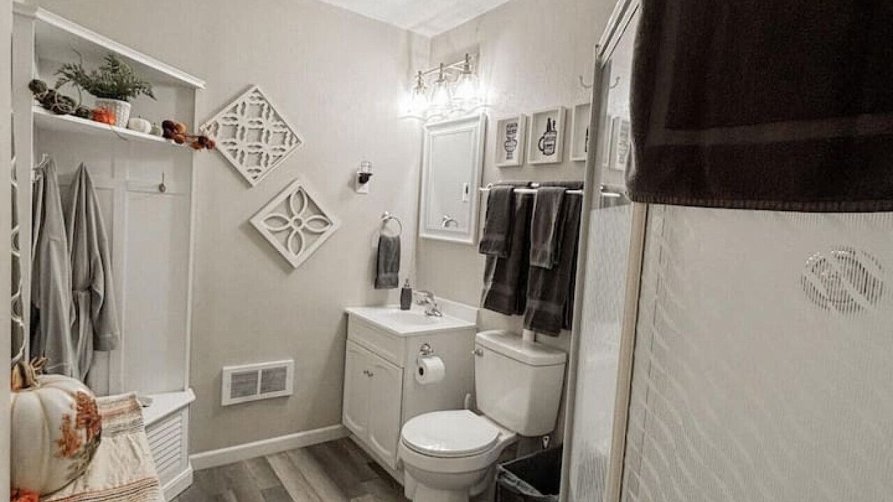 Photo of Bathroom in Kurtz