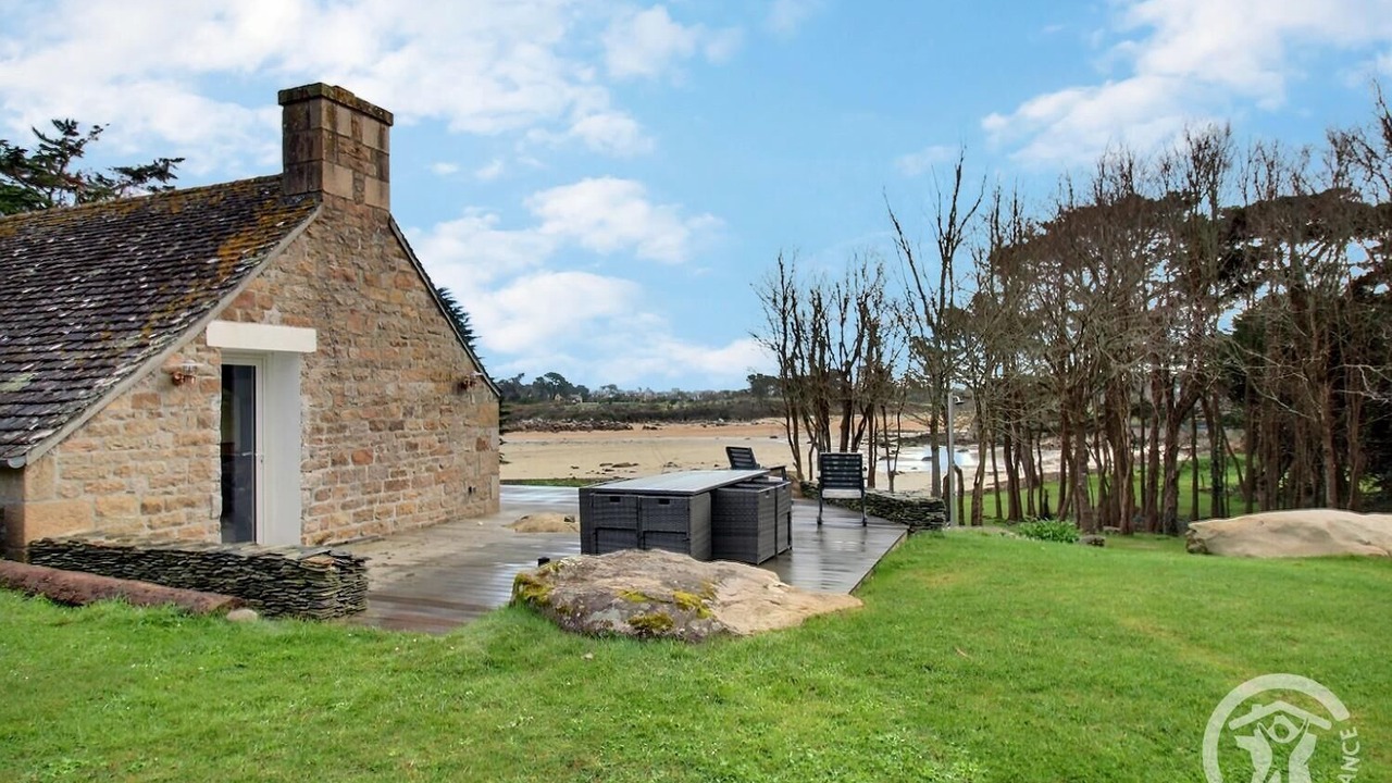 Photo of Patio Balcony in Tregastel
