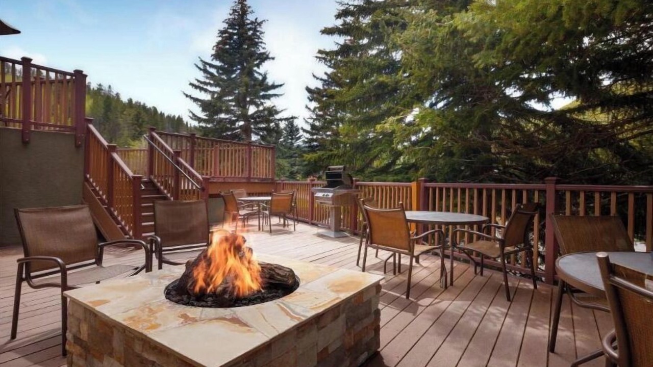 Photo of Outdoor in Highland Meadows
