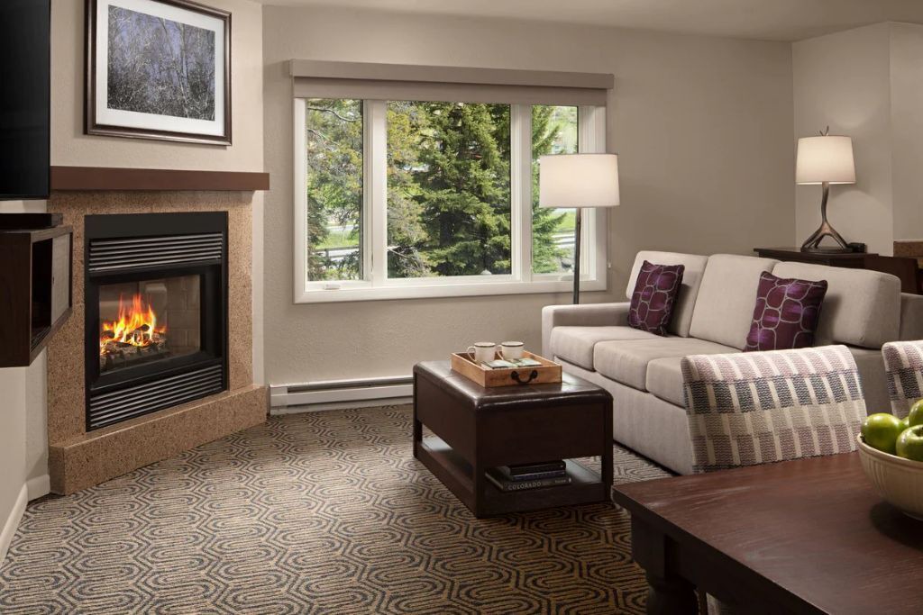 Photo of Livingroom in Highland Meadows