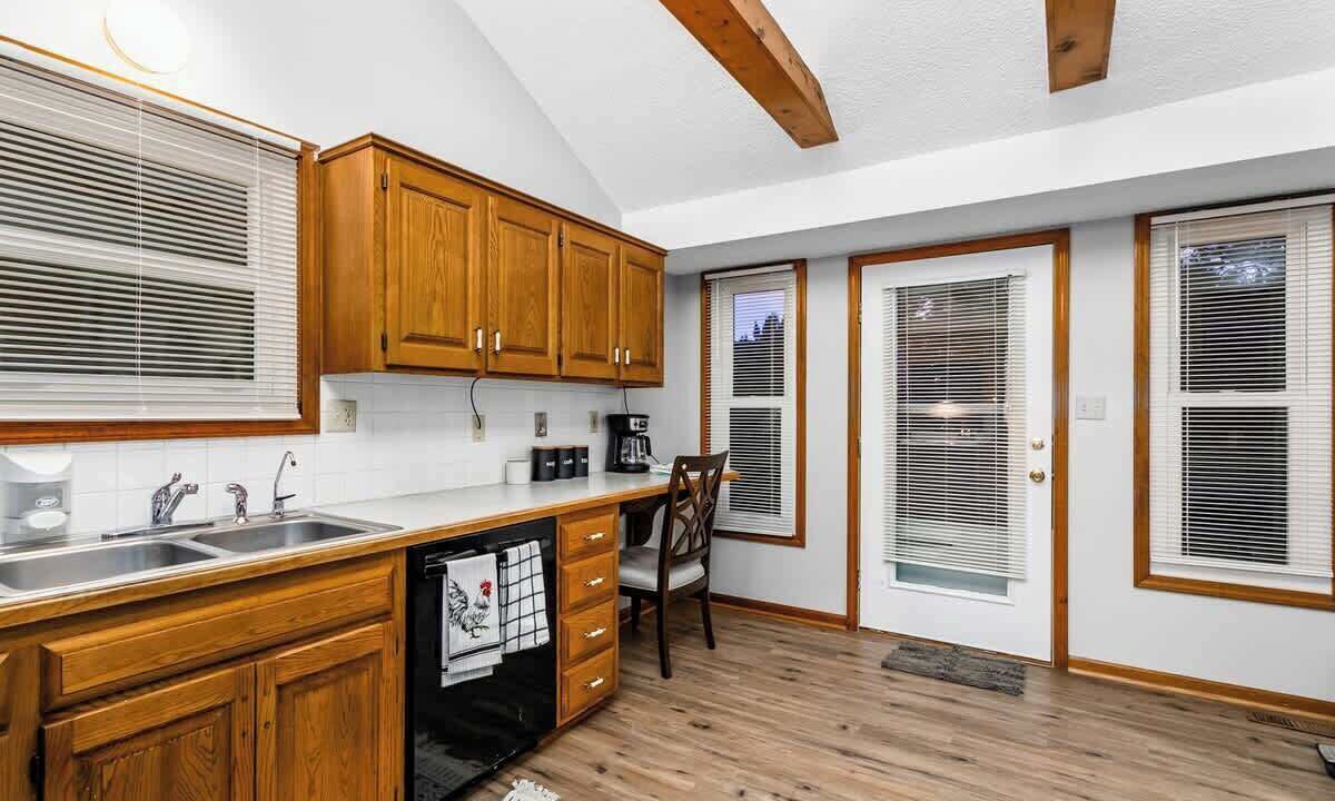 Photo of Kitchen in I-435 West KC-KS